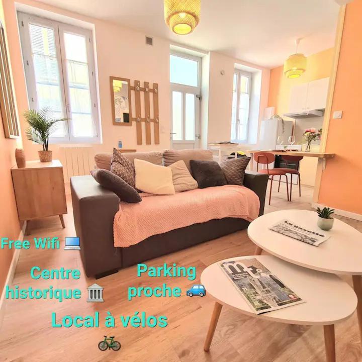 Le Tropical - Local A Velos Au Centre Historique Тонер Екстериор снимка